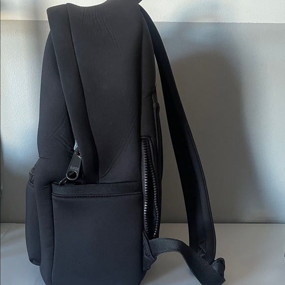 Good condition Dagne Dover Medium Dakota Neoprene Backpack for women main image 12